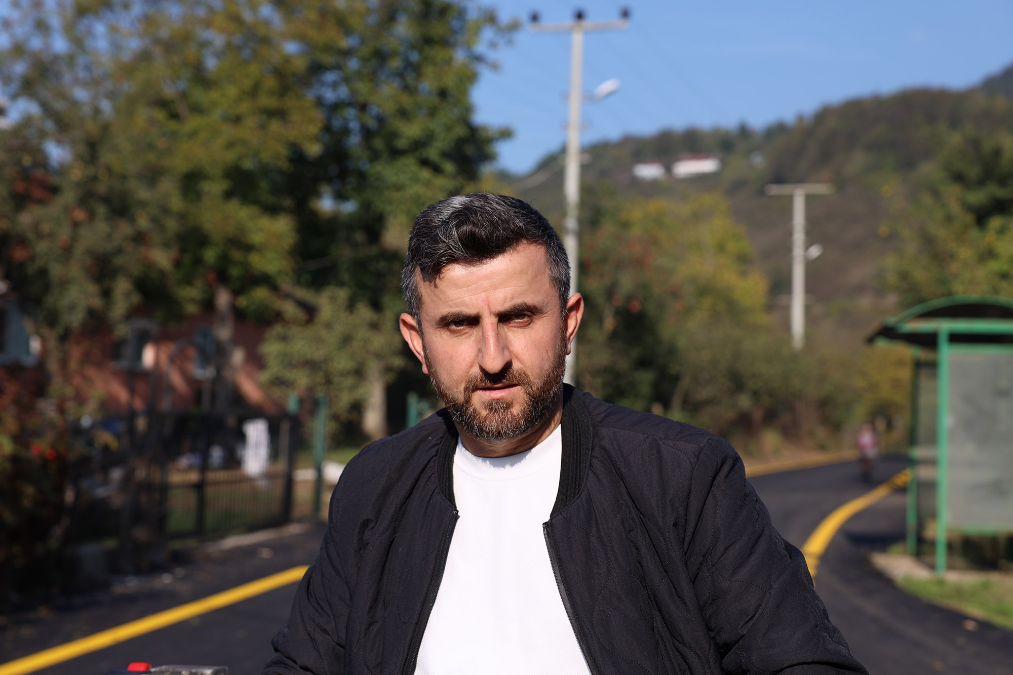 Akyazı’nın kırsalına giden yollar Büyükşehirle güzelleşti