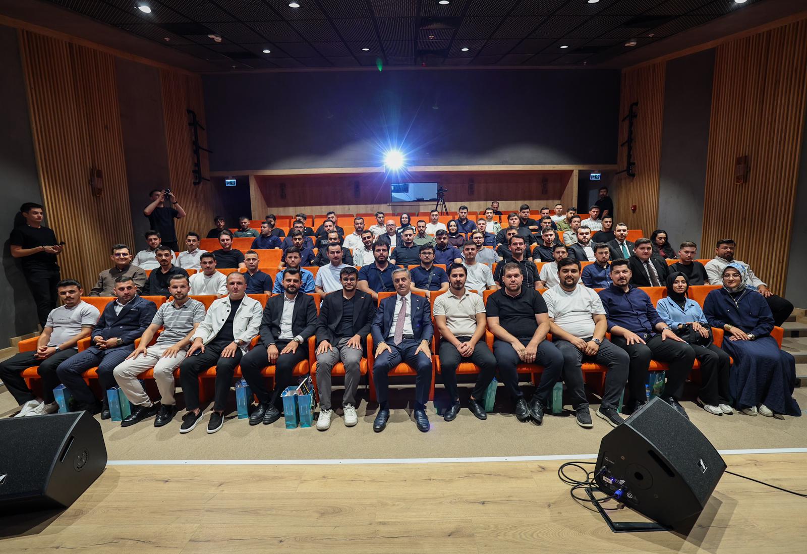 “Geleceğimiz olan gençlerimizin yarınları için eserler üretiyoruz”