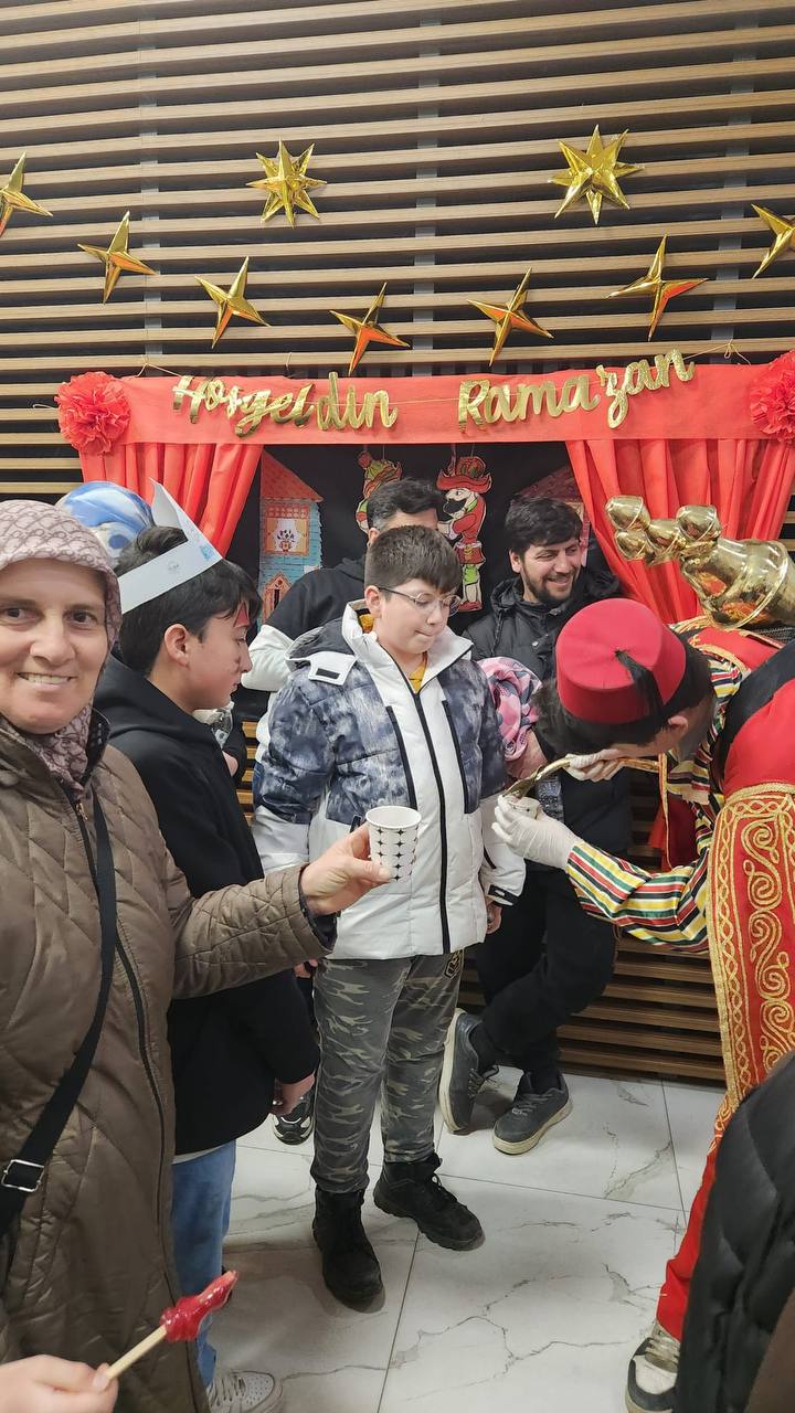 Ramazan Coşkusu Geyve’de çocuklarla buluştu
