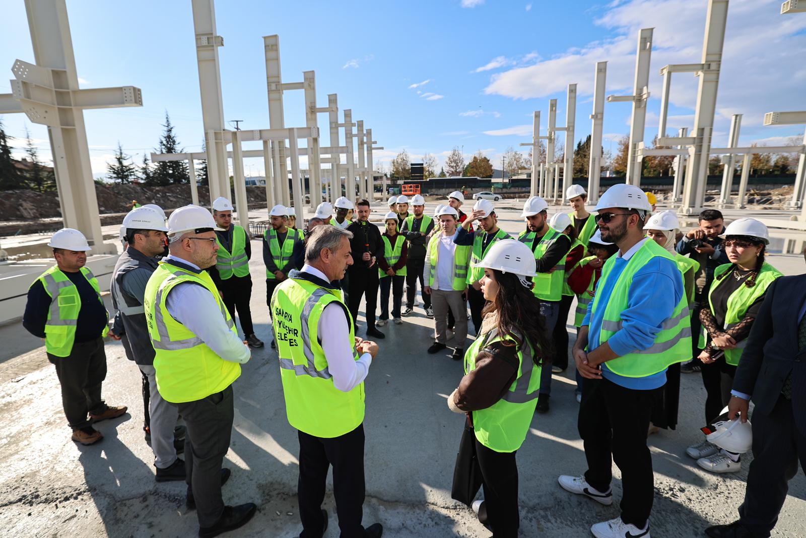 Bilim Merkezi’nde ilk görüntü ortaya çıktı: Yusuf Alemdar geleceğin inşaat mühendisleriyle şantiyede son durumu açıkladı