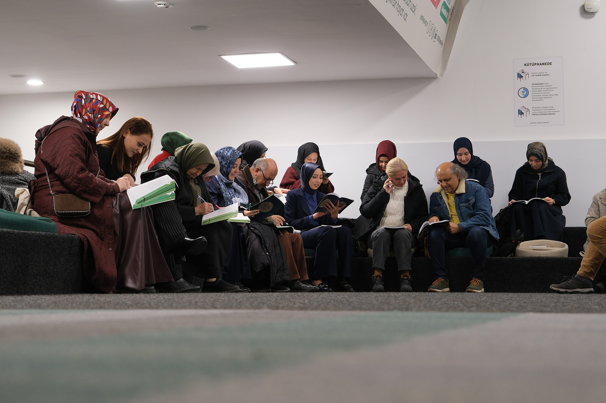 SAMEK, Yeşilay Gençlik Merkezi’nde 9 branşta kurslara başladı