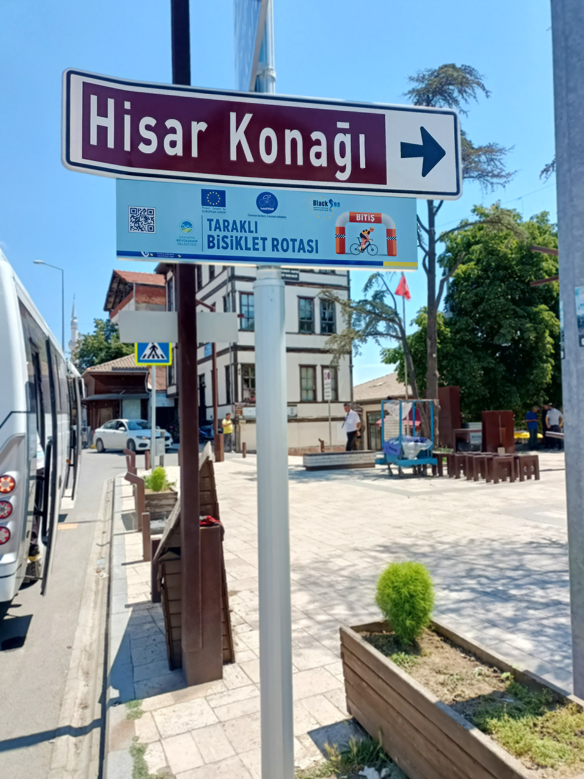 Sakarya’da bisiklet tutkunlarının beklediği haber: Artık yolu QR kodu gösterecek