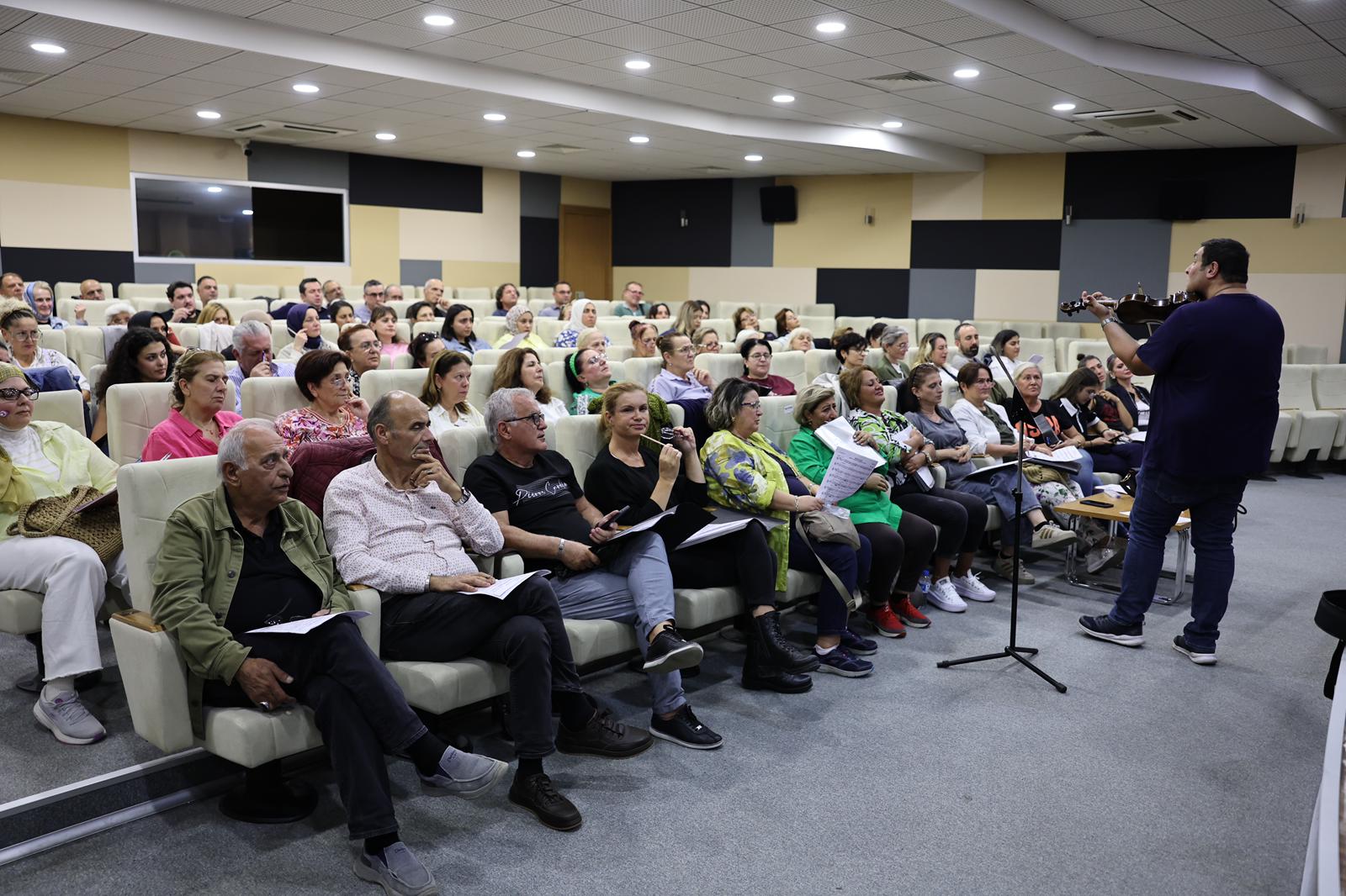 Sakarya’da Türk Sanat Müziği’nin eşsiz tınısı ‘hüzzam’ makamıyla yeniden başladı