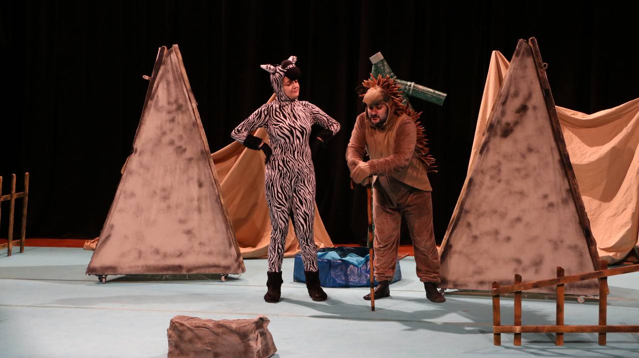 “Bir Zebra Müzikali” minik seyircilerle buluştu