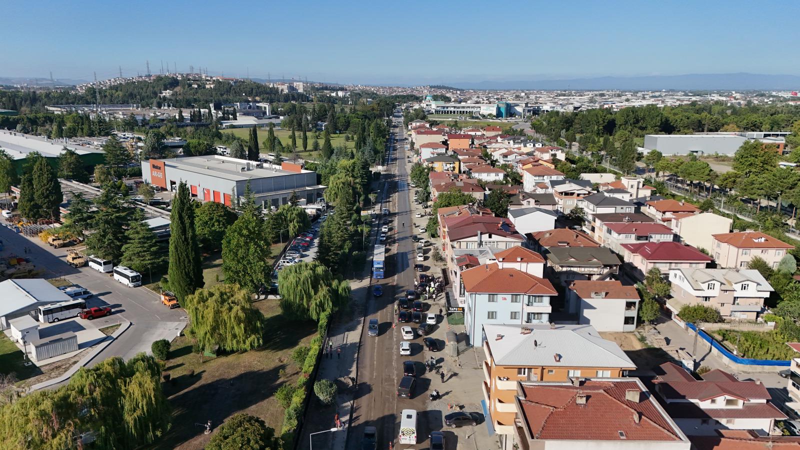 “Arifiye Atatürk Caddesi’ni baştan aşağı yeniliyoruz”