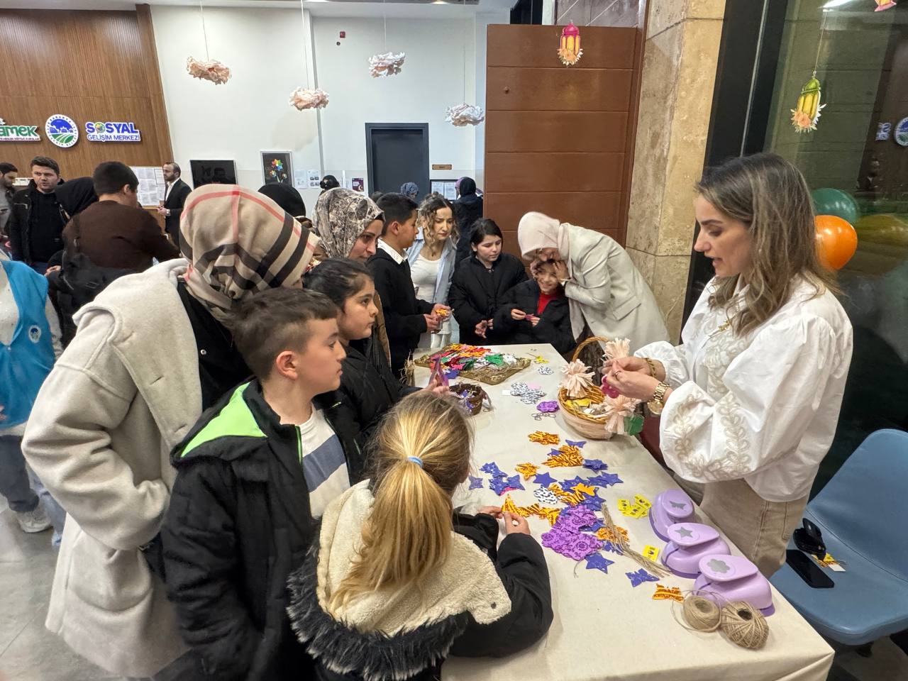 “Çocukça Ramazan Şenliği” coşkulu finalini Akyazı’da yaptı