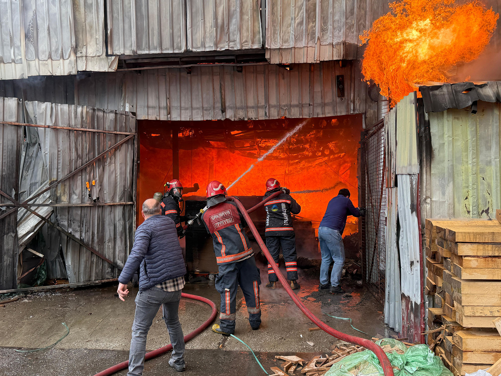 Sakarya’nın ateş savaşçıları yüzlerce cana nefes oldu