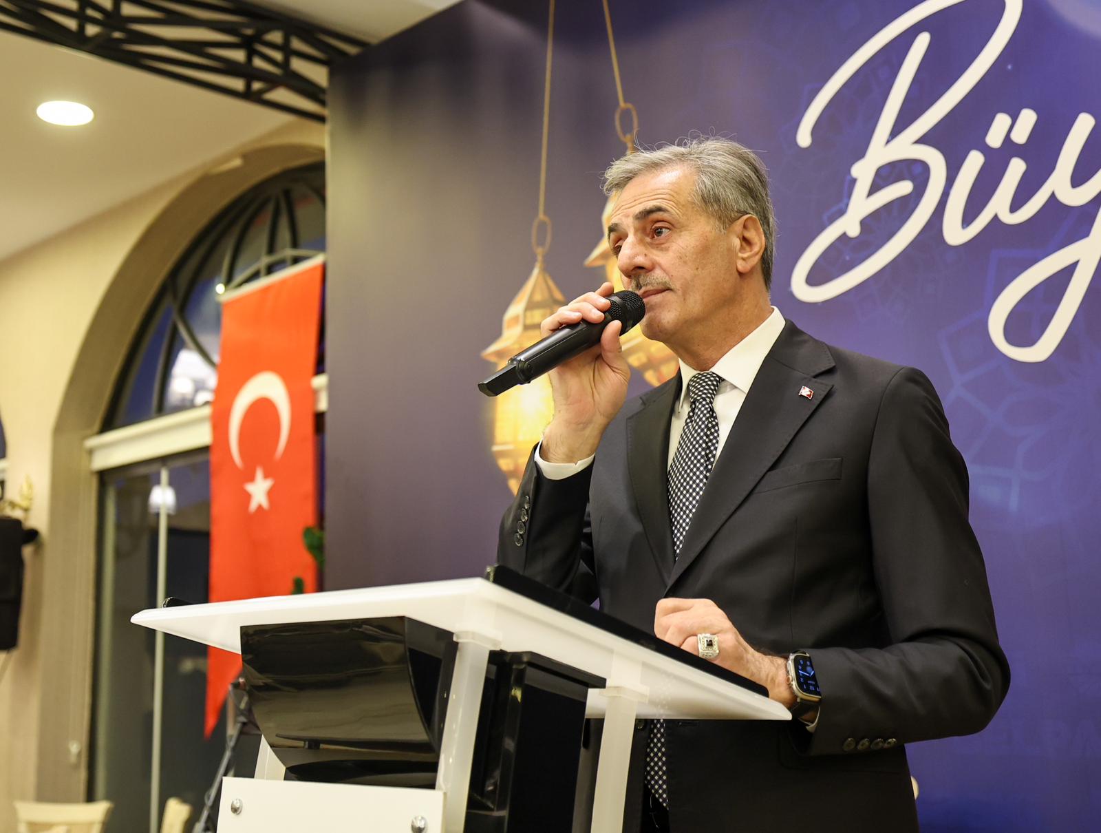 “Şehrimizi el ele, omuz omuza geliştirmeye devam edeceğiz”