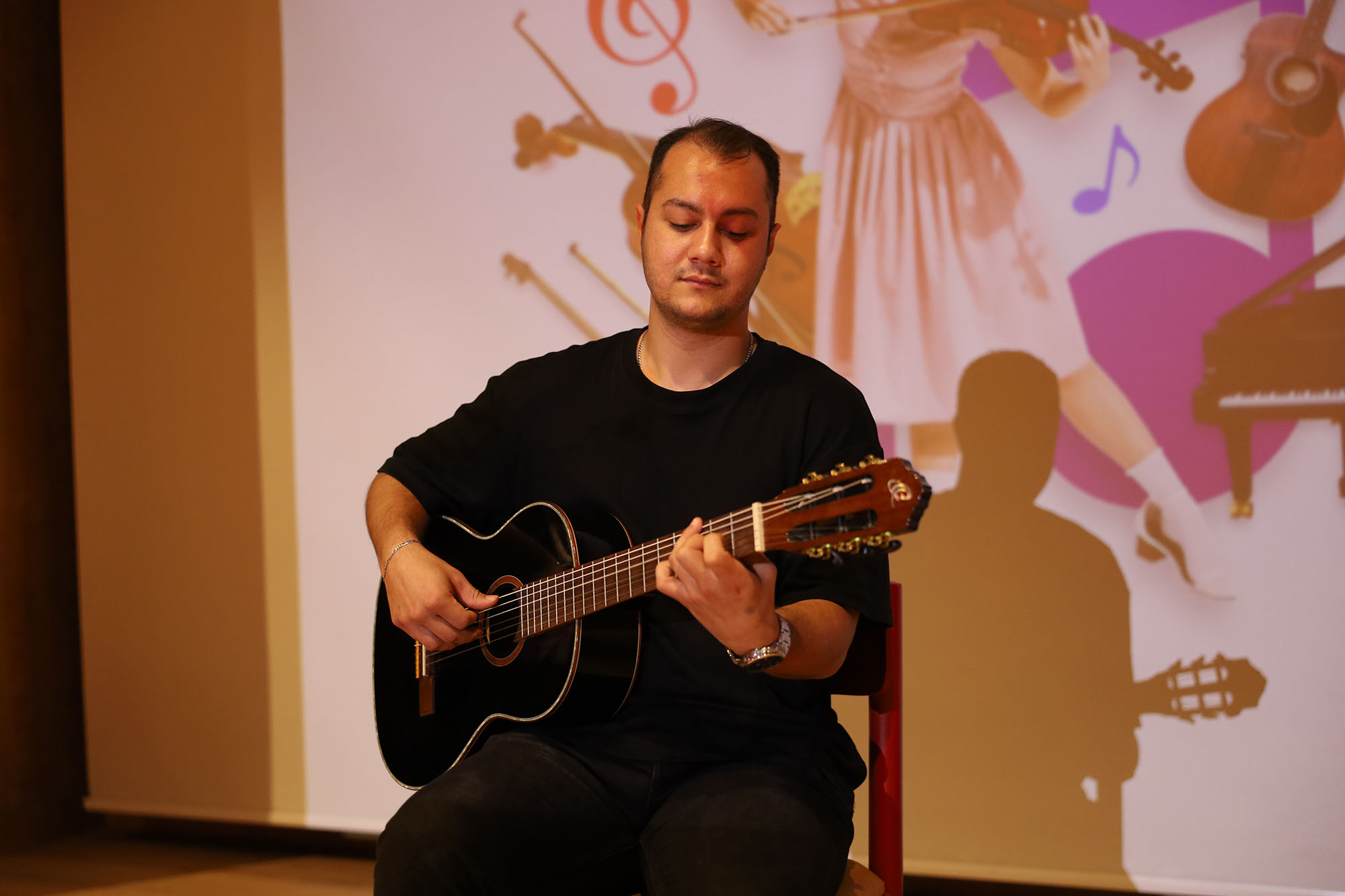 Yaz Müzik Okulu’nda gençlerin yazı notalarla canlandı