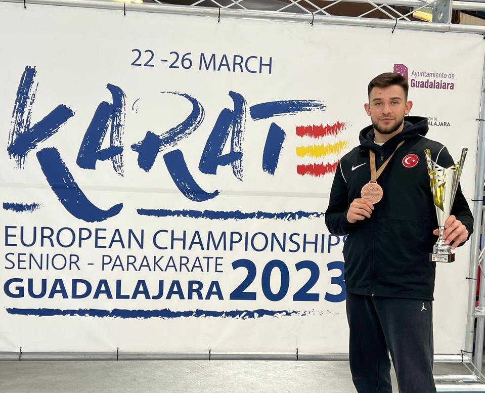 Büyükşehir sporcusundan büyük gurur