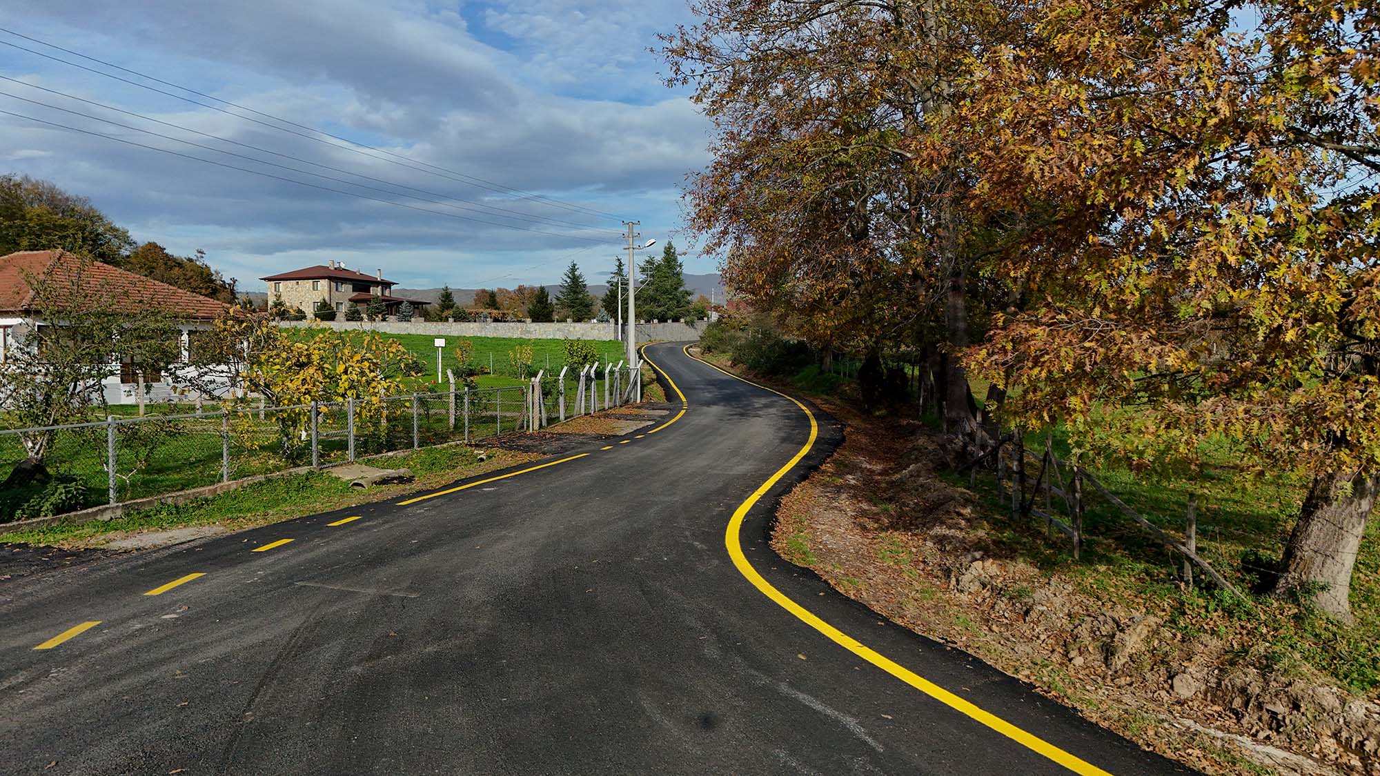 Büyükşehir Hendek’te 20 kilometrelik asfalt çalışmasını tamamladı