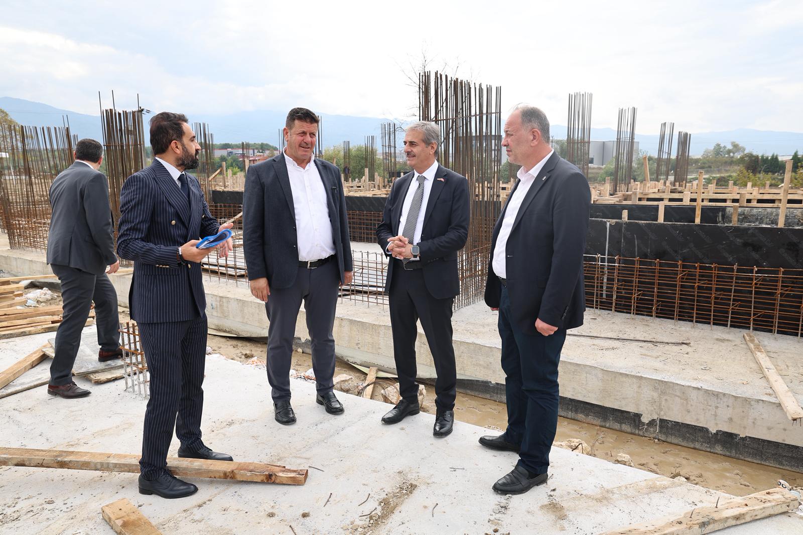 Akyazı’da hizmet ve yatırımlar bir bir tamamlanıyor