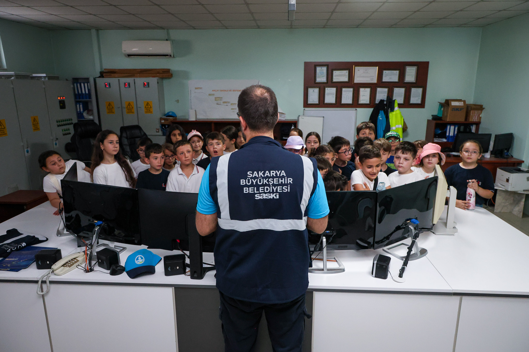 Minikler SASKİ’nin çevre dostu tesislerini keşfetti