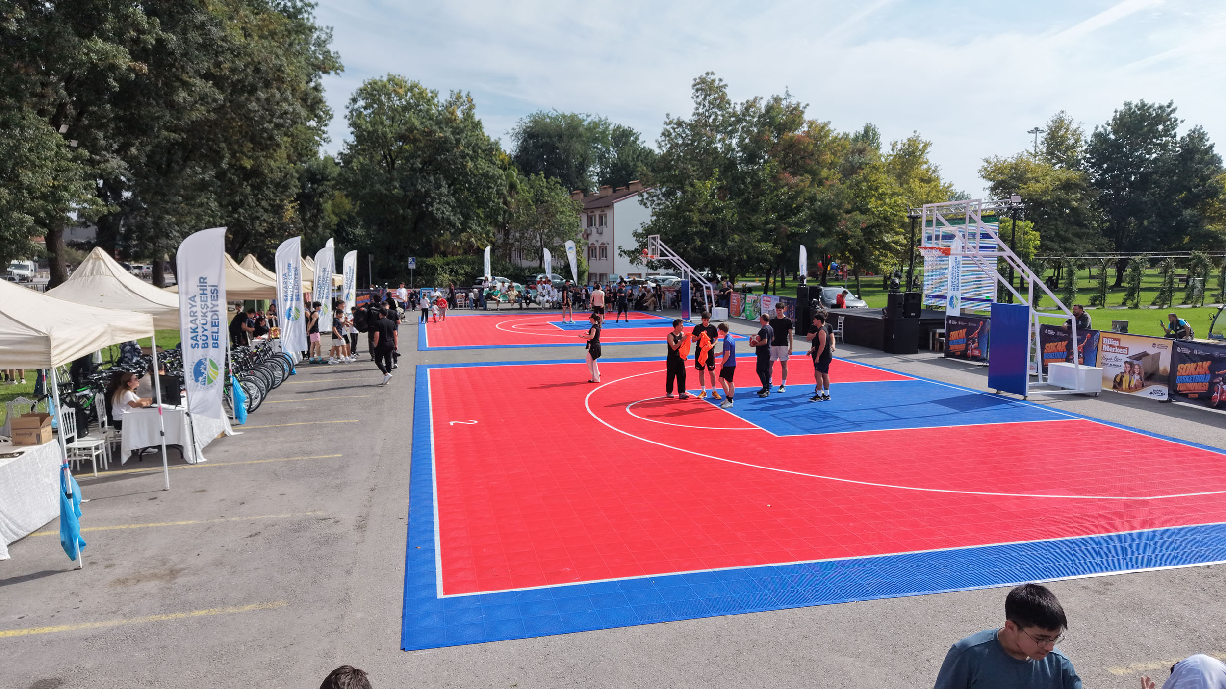 Aziz Duran Parkı’nda 3x3 sokak basketbolu şöleni: 250’den fazla sporcu parkede ter döktü