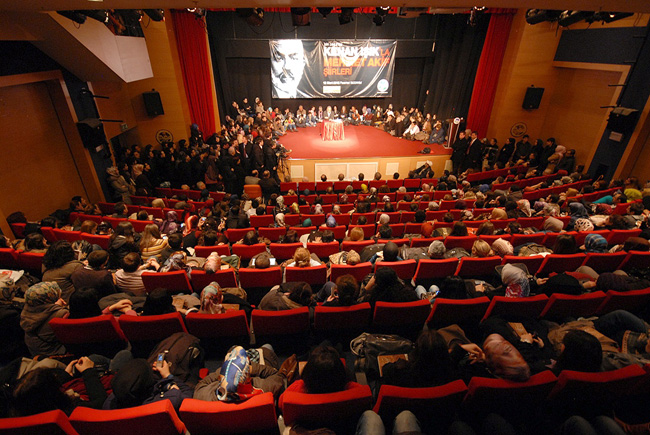 O, Çok Büyük Bir Vatansever