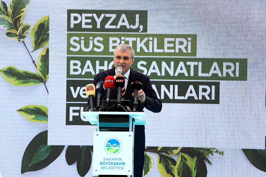 ‘Lokomotif şehir Sakarya’ dev fuarla kapılarını bu kez dünyaya açtı