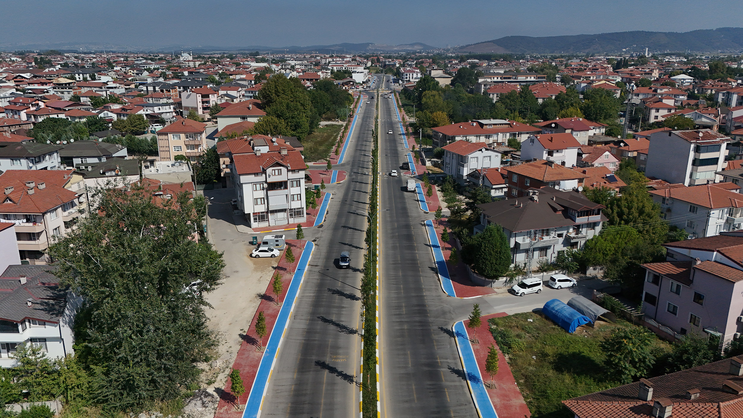 Büyükşehir’in yeni ulaşım aksı geceleri de şehre ışık katıyor