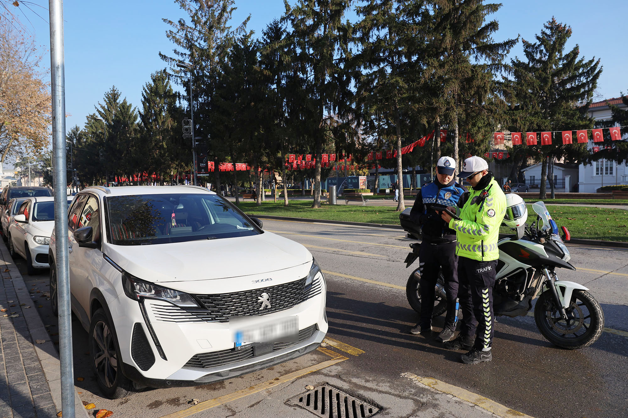 Büyükşehir ve Emniyet’ten Engelliler Günü’nde ‘mesaj’ niteliğinde denetim