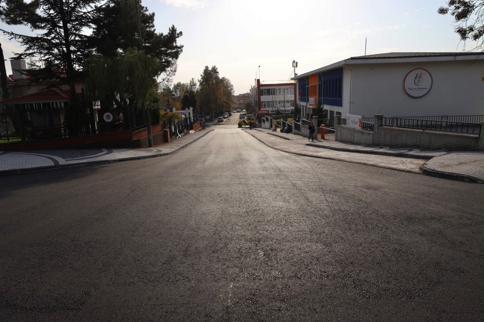 Hendek’in tam kalbindeki en önemli güzergahlar tablo gibi işleniyor