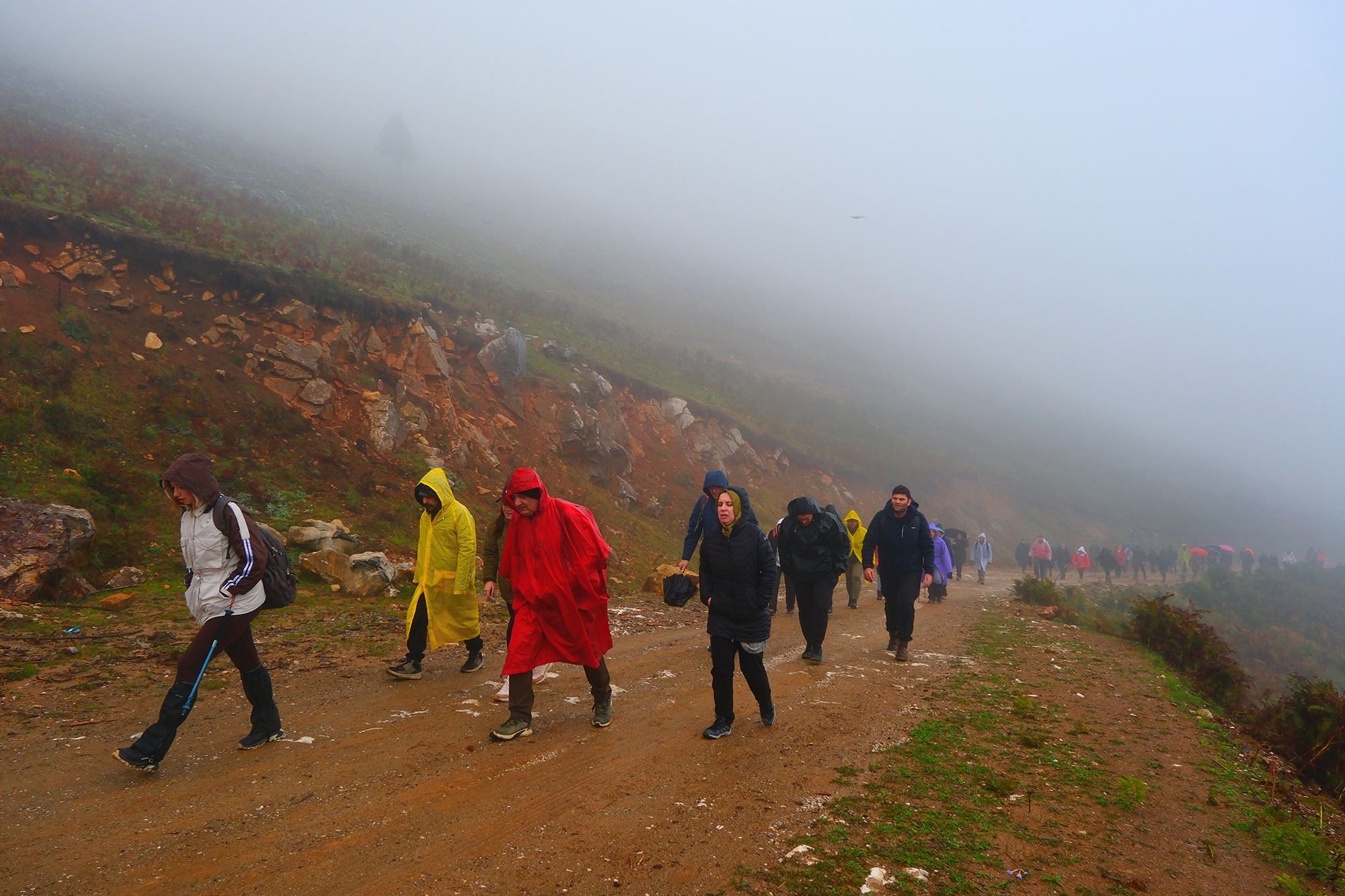 Doğaseveri büyüleyen rota: 16 kilometre boyunca hiç durmadılar… 