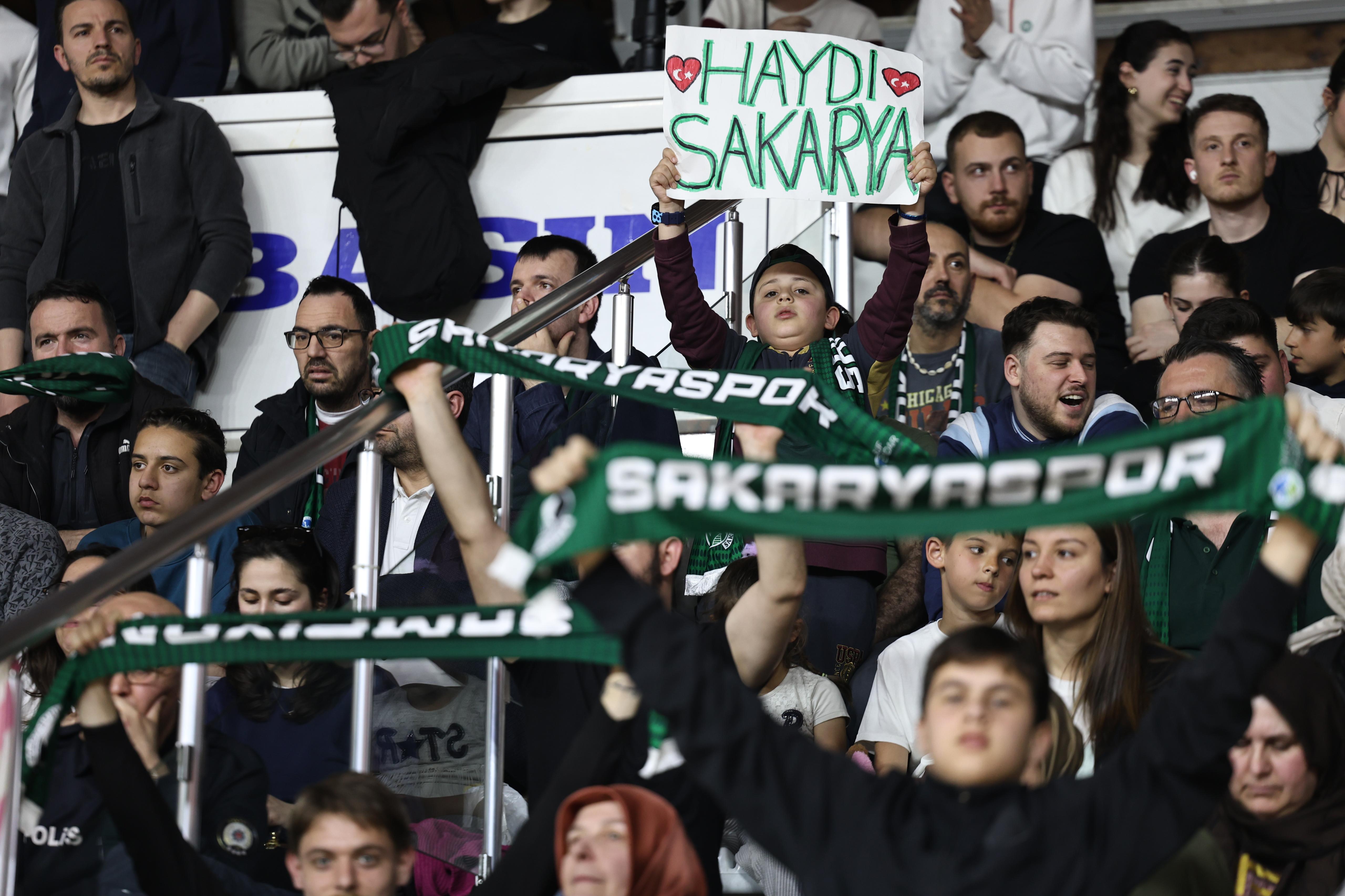 Büyükşehir Basketbol seride 2-0 öne geçti: 88-80