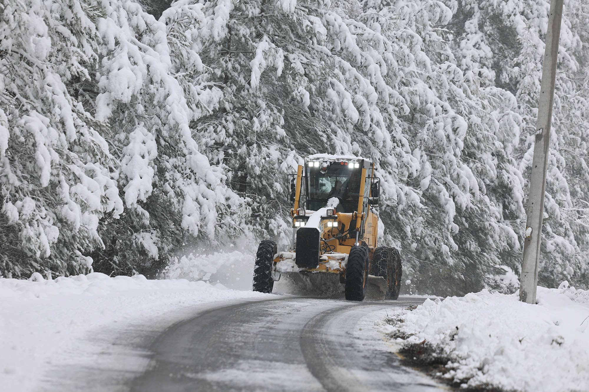Büyükşehir karla mücadele için göreve hazır: Ekipler teyakkuzda