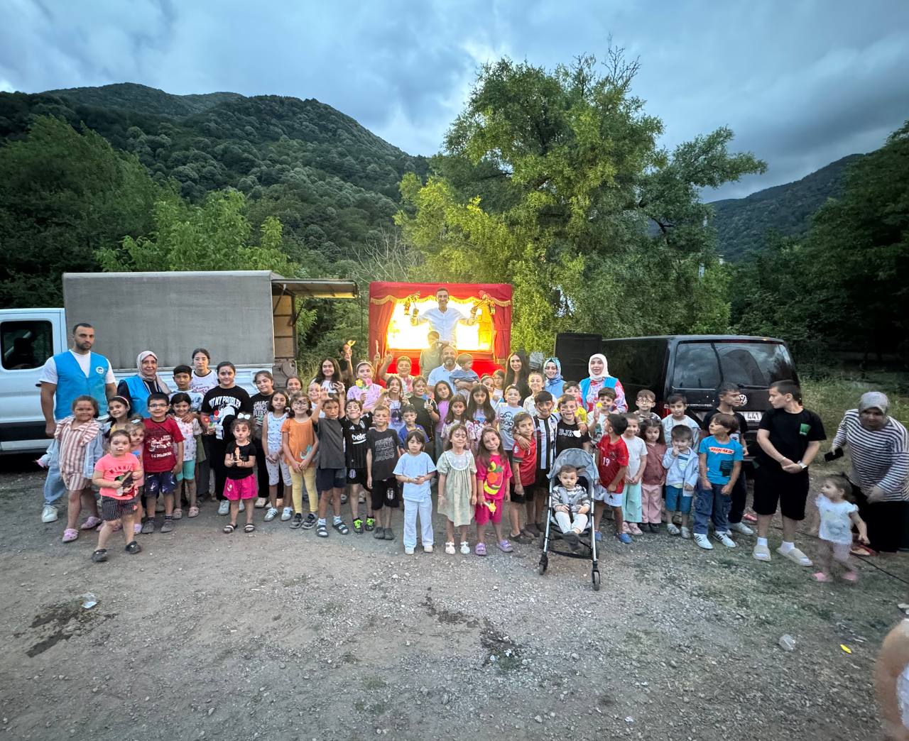 Yaz neşesi bu kez Pamukova, Karapürçek ve Geyve’de yüzlerce çocukla buluştu