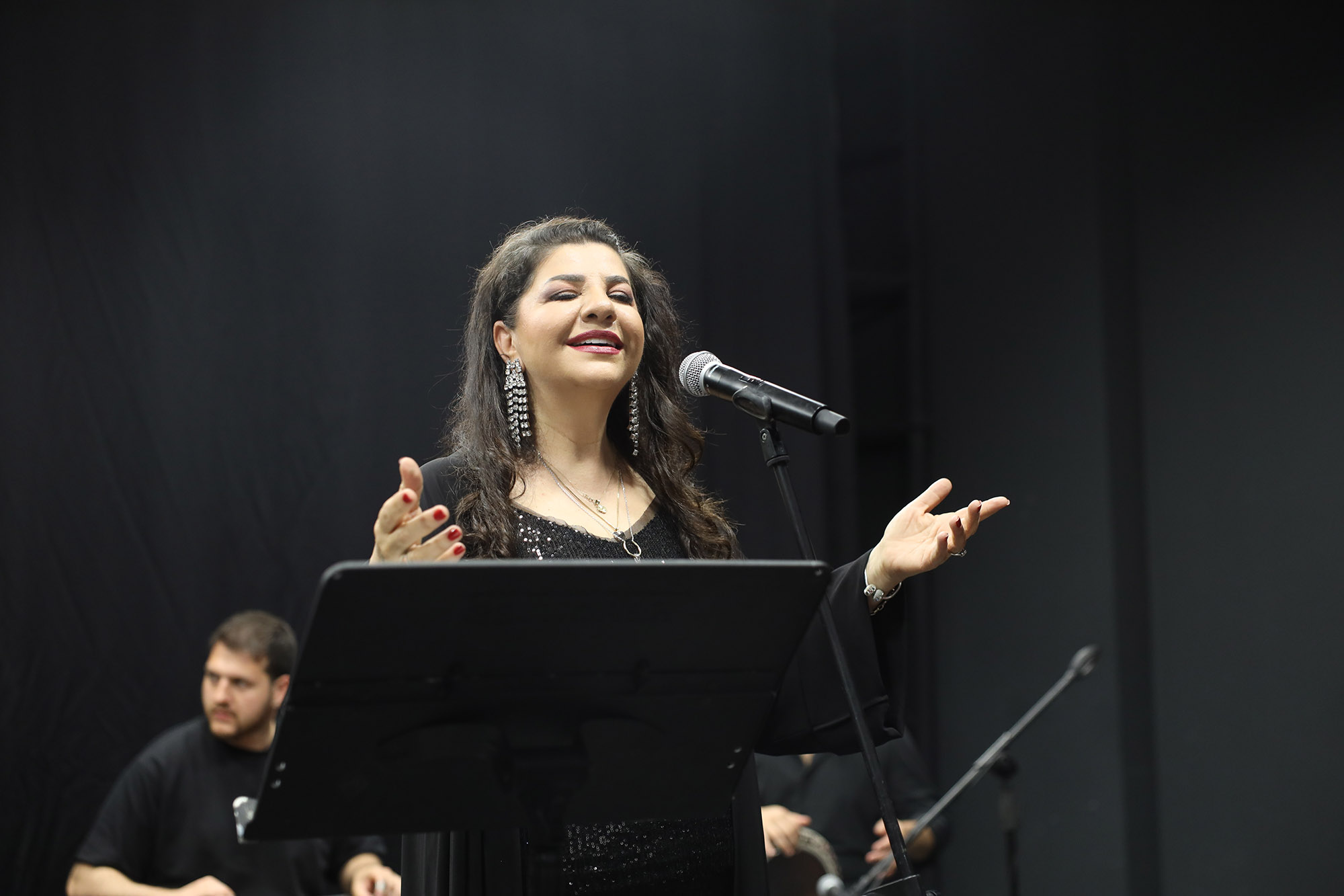 Çiğdem Gürdal sahnesinde Türk Müziği rüzgârı
