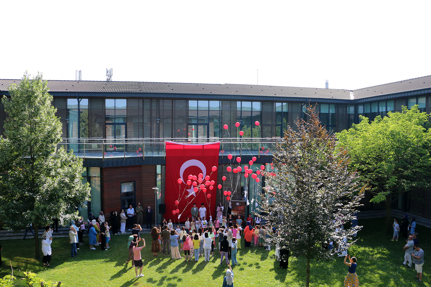 Minik öğrencilerden anlamlı etkinlik