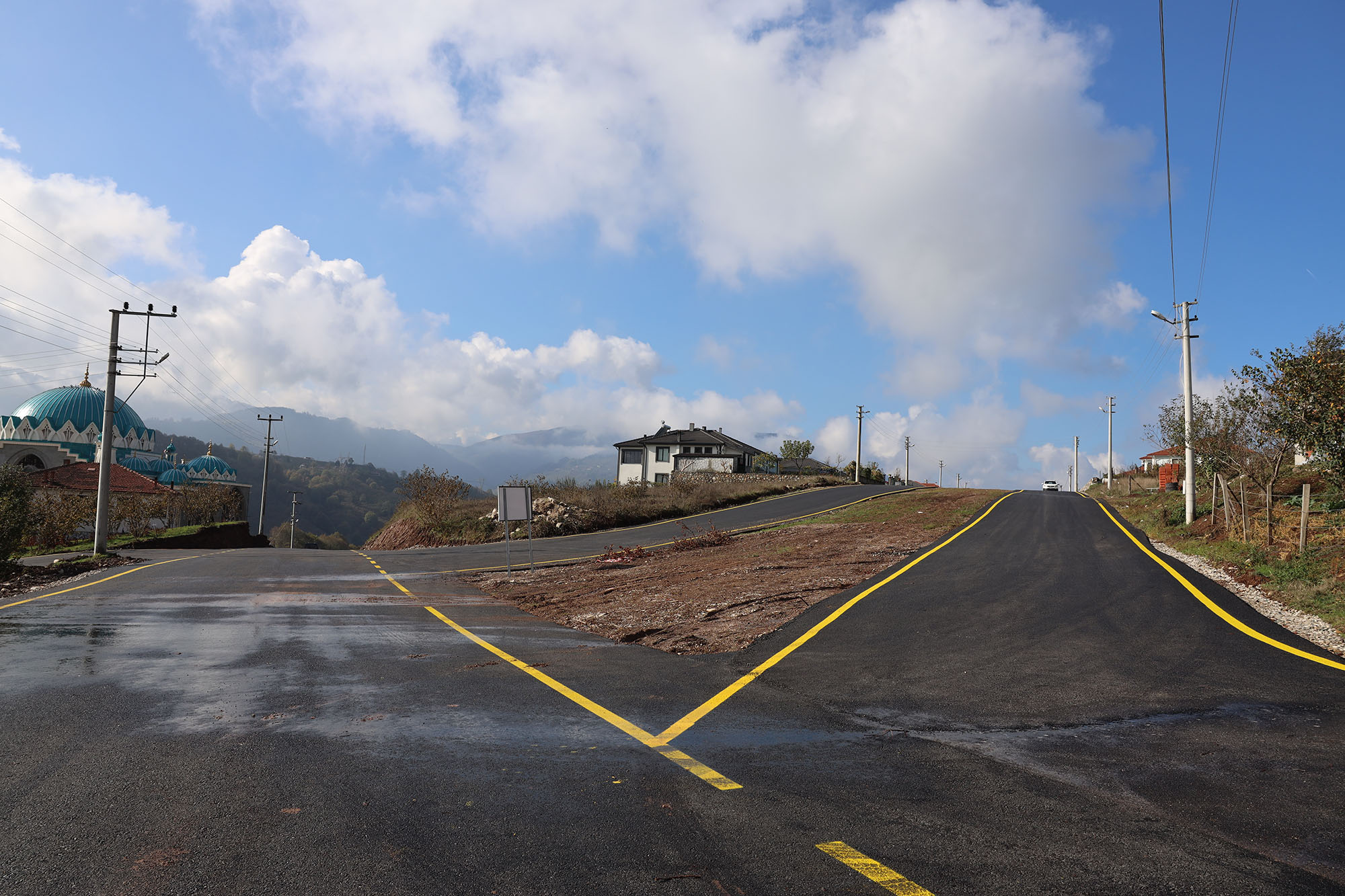 Akyazı’da Beldibi Mahallesi de yeni yüzüne kavuştu