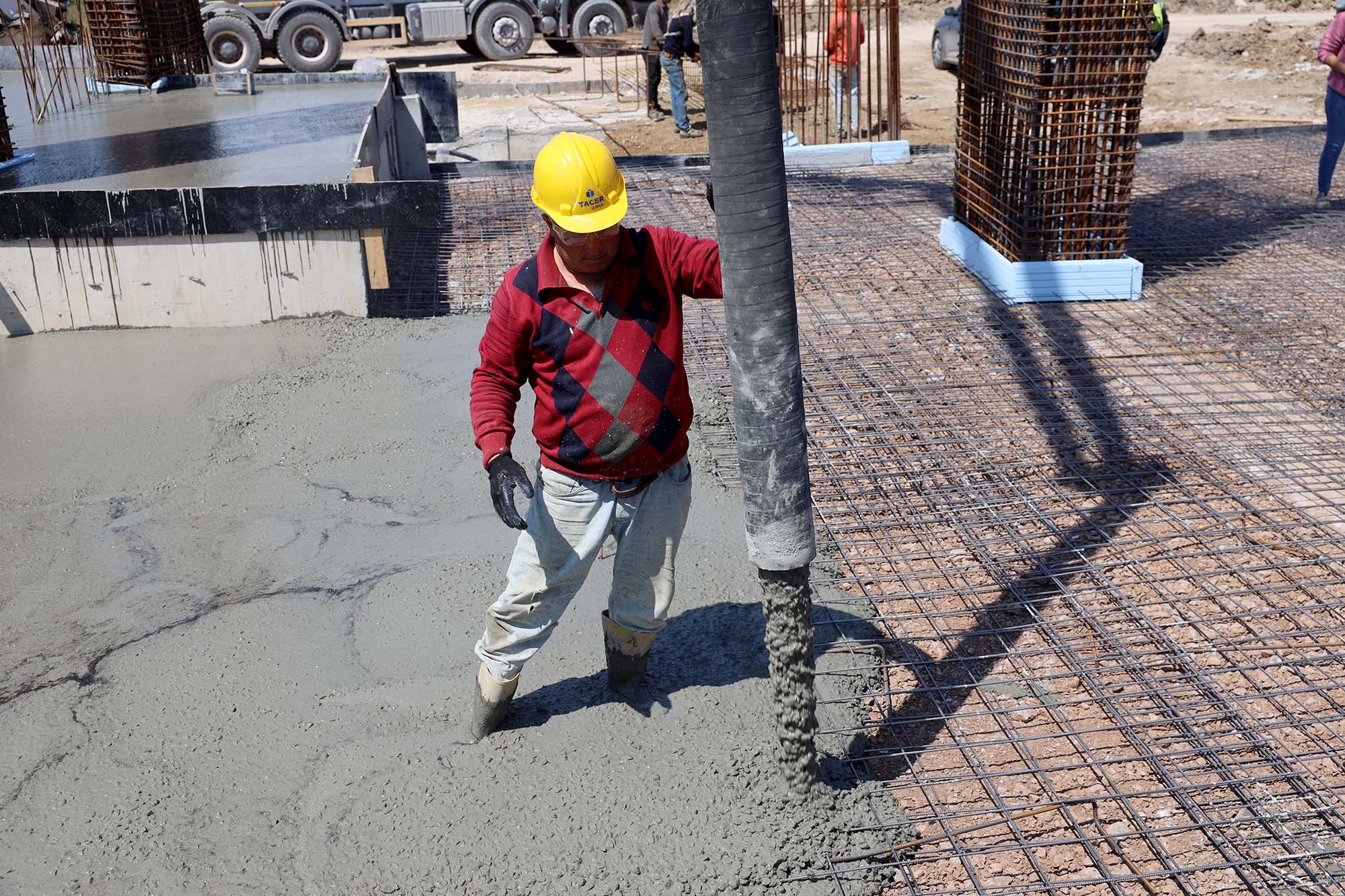 Adapazarı modern spor tesisine kavuşuyor: Bölgenin cazibe noktası, sporun merkezi olacak…