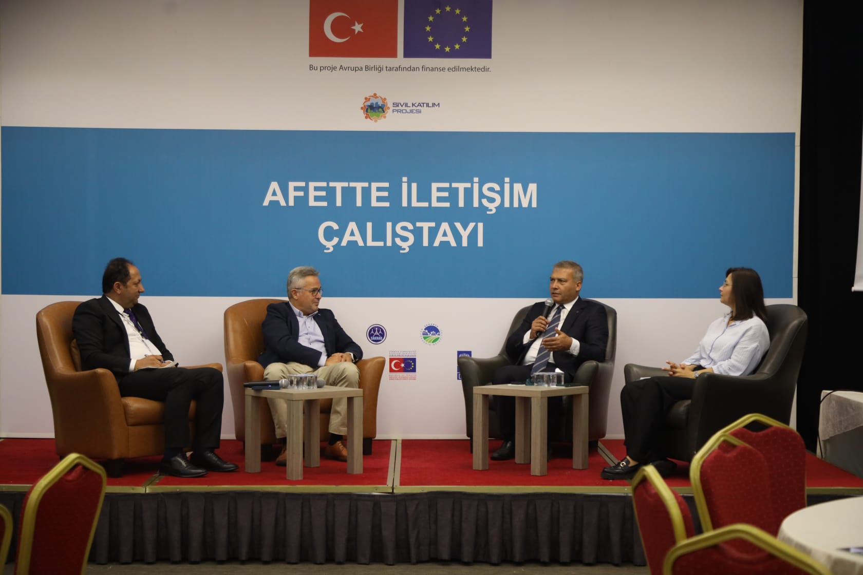 Büyükşehir’den olası depremde yüzbinlere ‘ses’ olacak kritik proje: Sakarya’da mahalle bazlı telsiz ağı yaşama umut olacak