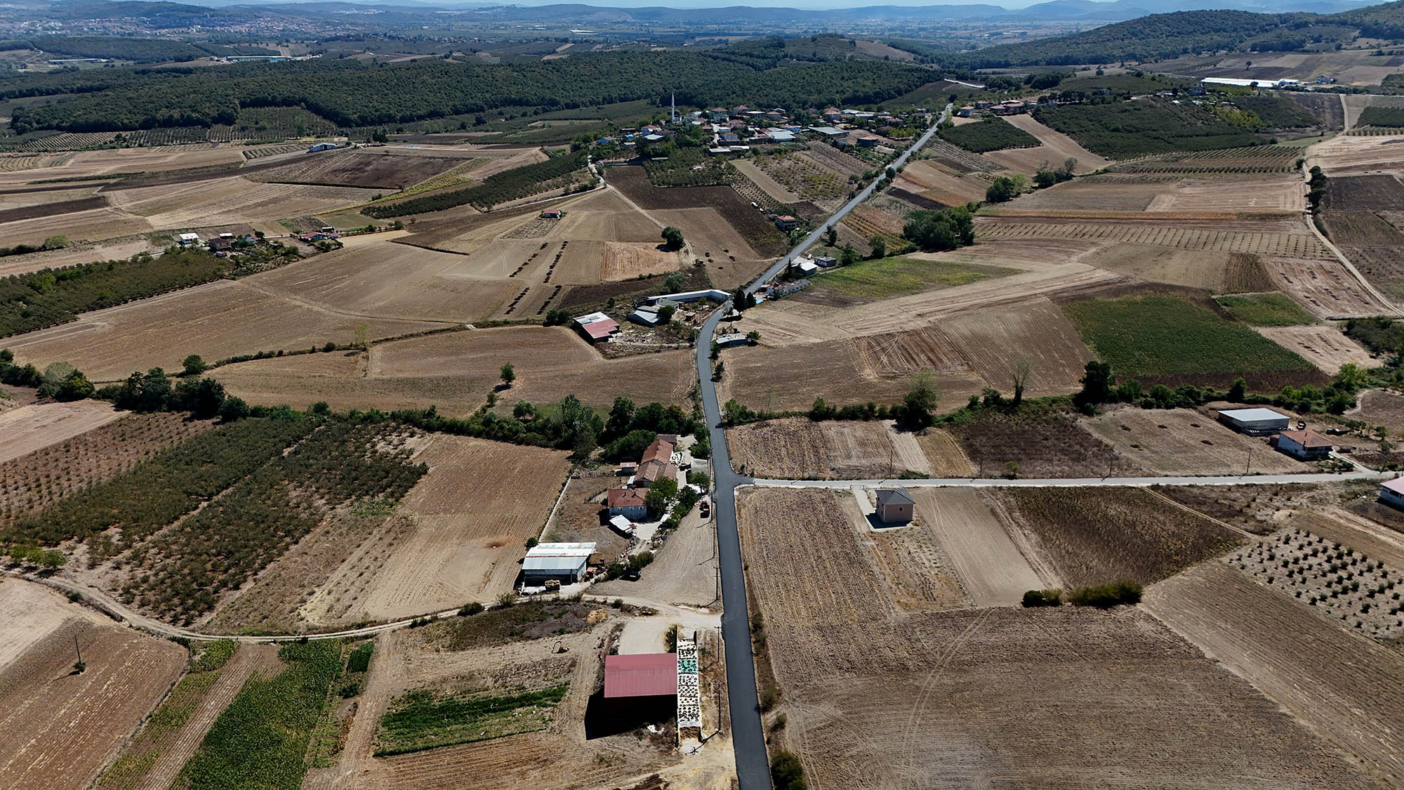 Söğütlü kırsalında ulaşıma konfor ve güven getiren çalışma: 4 mahalleye ulaşan hat sil baştan