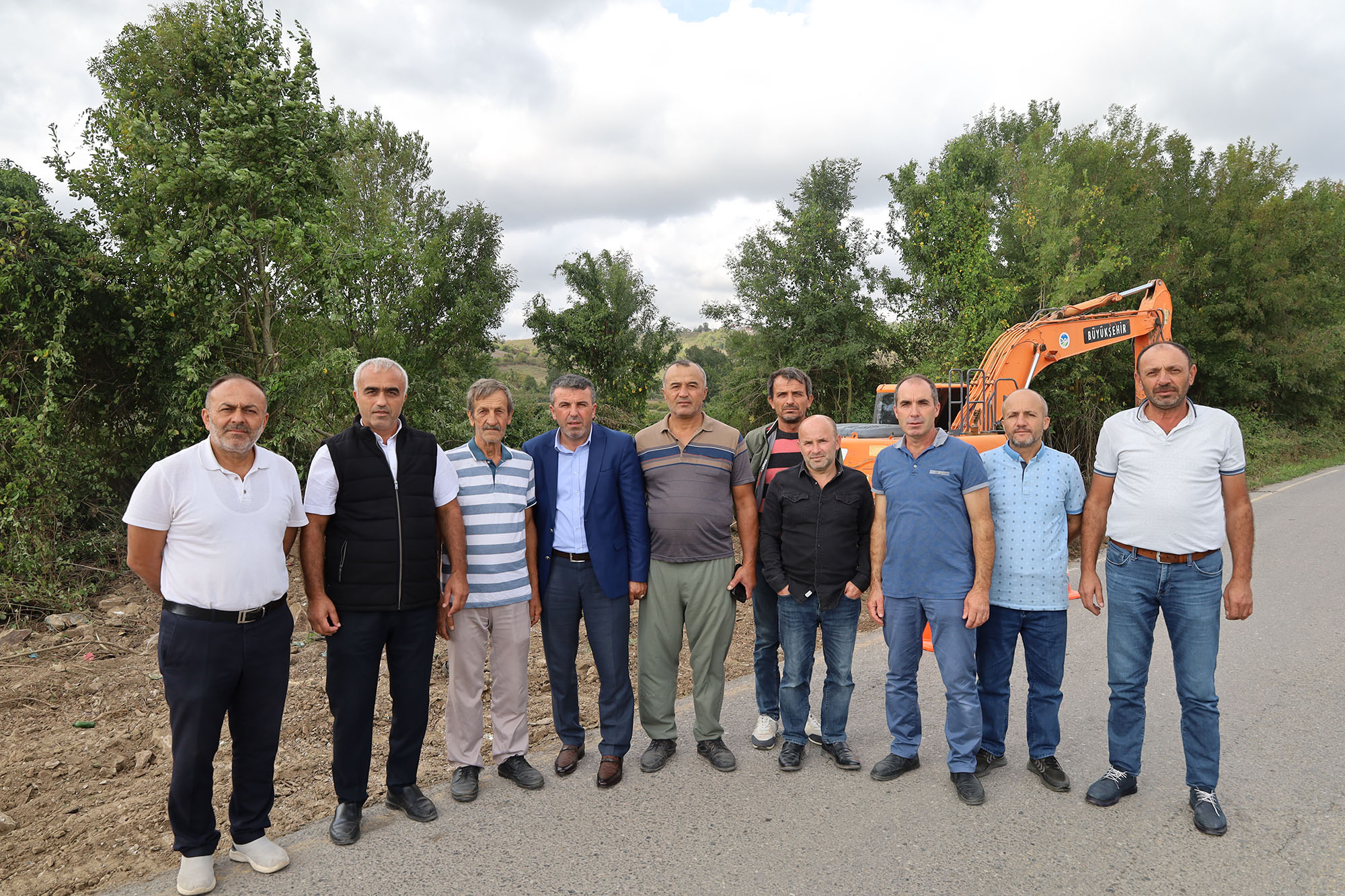 Büyükşehir’den 20 mahalleye ulaşımı kolaylaştıracak yol hamlesi
