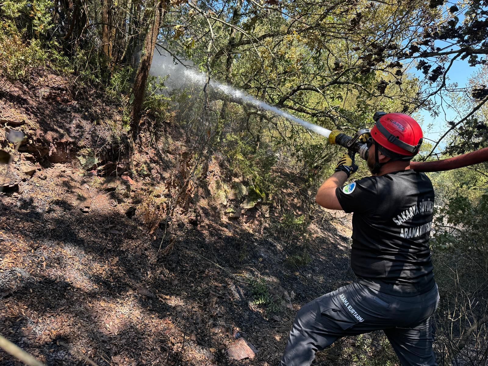 Büyükşehir'in ateş savaşçılarının zorlu 4 günü