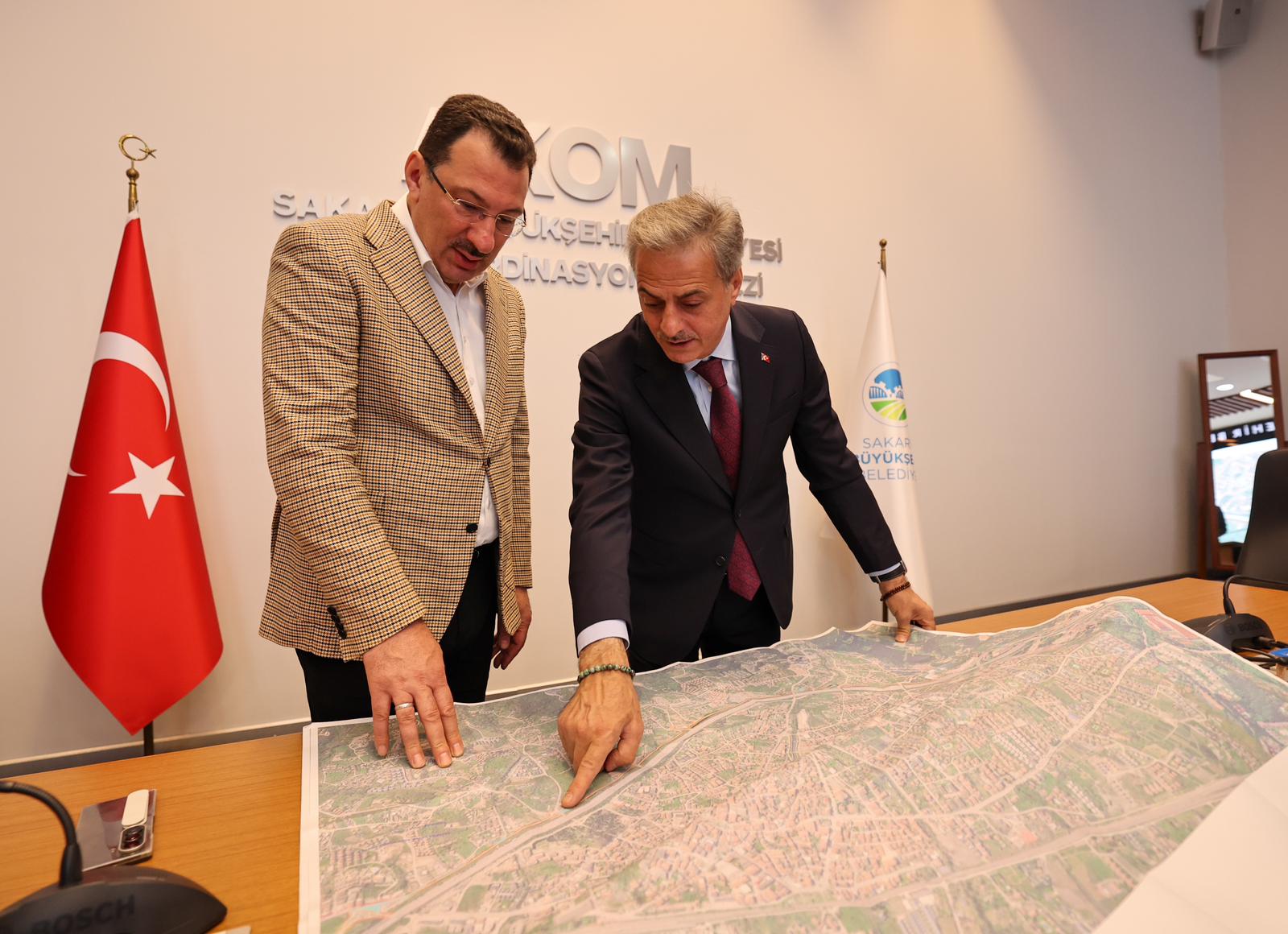 “Duble yollar ile Sapanca’da ulaşım sorunu çözülüyor”