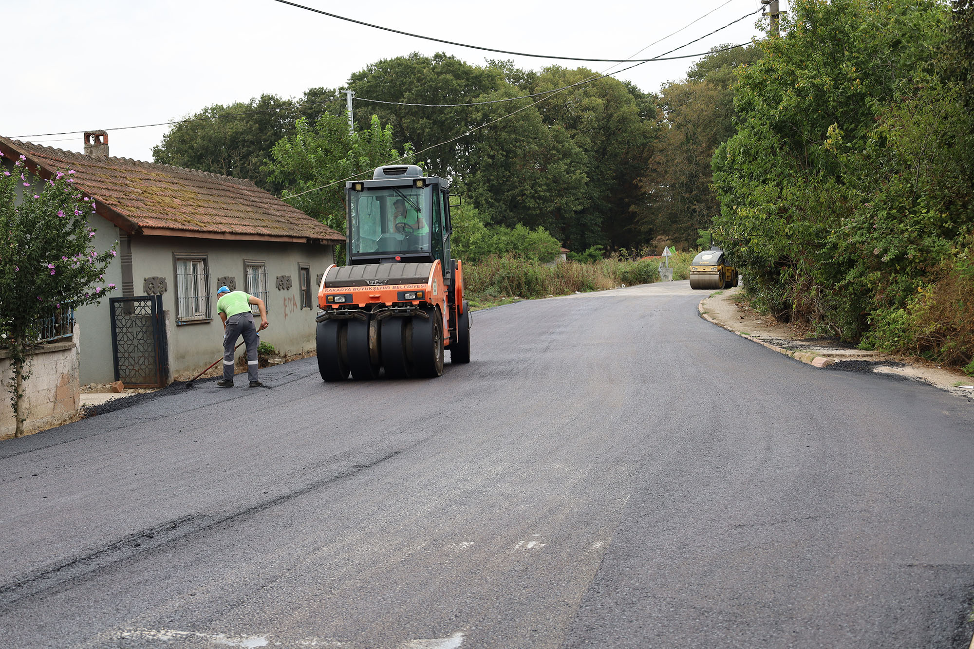 Adapazarı ve Serdivan’ın kırsalında kritik güzergâh Büyükşehirle sil baştan 