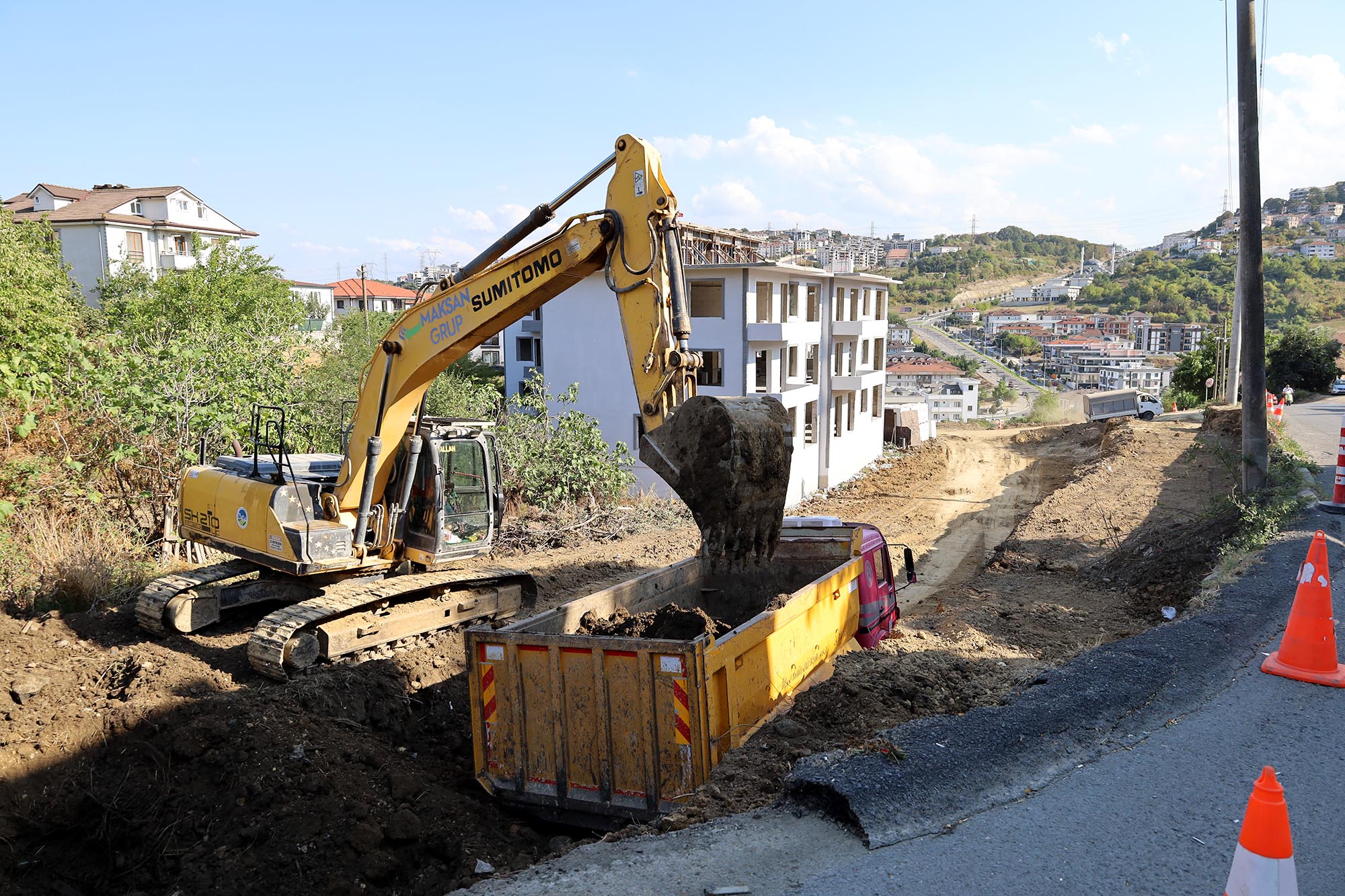 Serdivan’ın trafik yükünü hafifletecek hamle: O hattın genişliği 20 metreye çıkıyor