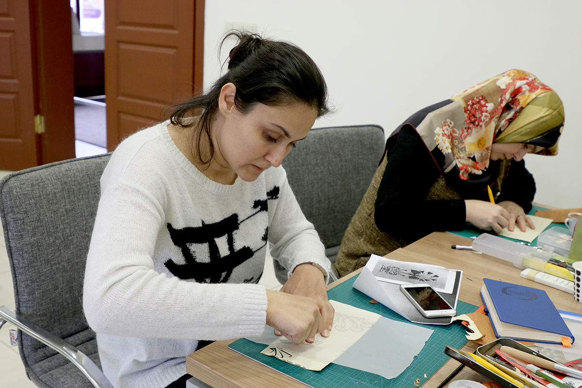 Kat’ı Geleneksel Sanatlar’da sabırla işleniyor