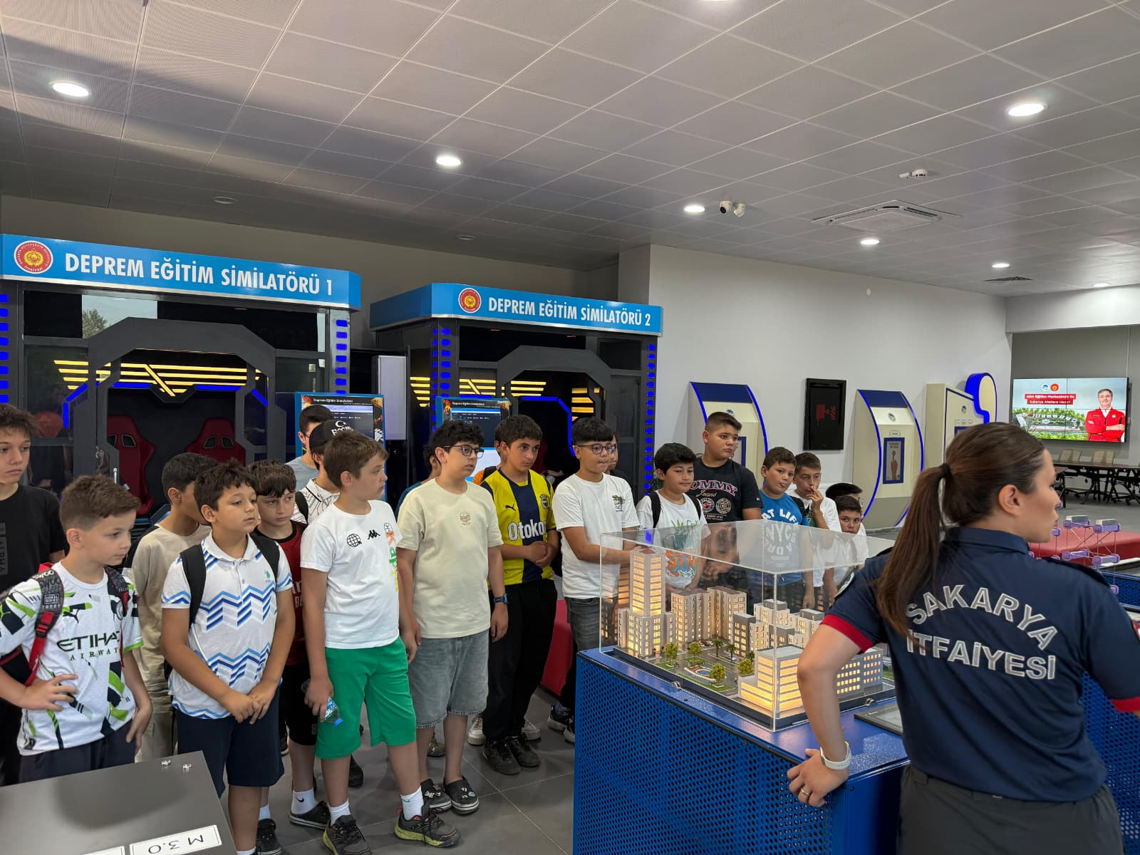 Büyükşehir’in bu merkezinde yaşayarak öğreniyorlar