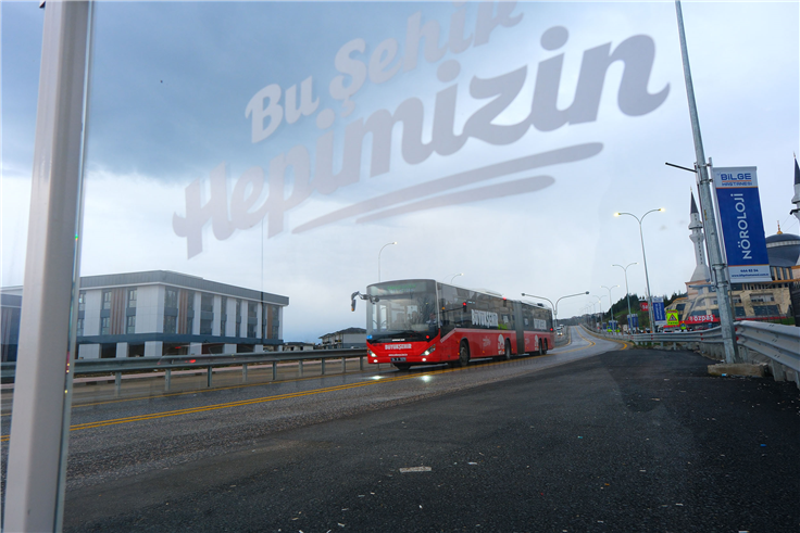 Metrobüs için yeni dönem yarın başlıyor: Turnikeler aktif, sefer sayısı artıyor