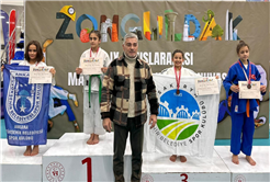 Büyükşehir sporcuları iki önemli organizasyondan madalya ile döndü
