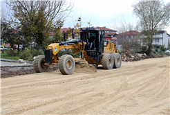 Şehir merkezinin beklediği bağlantı yolunda üstyapı çalışmalarına geçildi