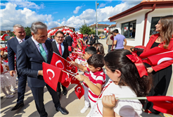 Alemdar, “Evlatlarımızın ve gençlerimizin her zaman, her alanda yanında olacağız”