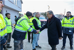 “Özverili çalışmalarınızla şehrin her noktasına ulaşıyoruz”