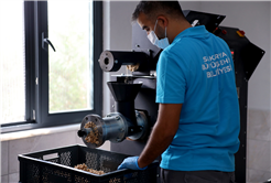 Doğal Yaşam Kampüsü’nde yemek atıkları mamaya dönüşüyor