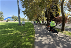 Misafir gençler Sakarya’da ‘yeşil gelecek’ için pedal çevirdi