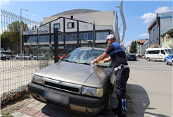 Büyükşehir zabıtası tek tek uyardı: “Yaya geçişleri yayalarındır…”