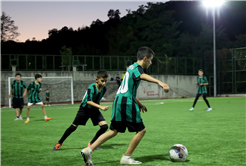 Gençler için yeni spor alanı: Sapanca Akçay’ın futbol tesisine yeni yüz