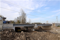 Karapürçek ulaşımına güç katacak Mesudiye Köprüsü’ne adım adım